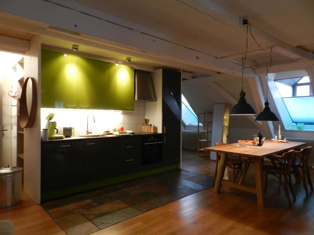 Blue Wall Bnb Gebenstorf Bagian luar foto