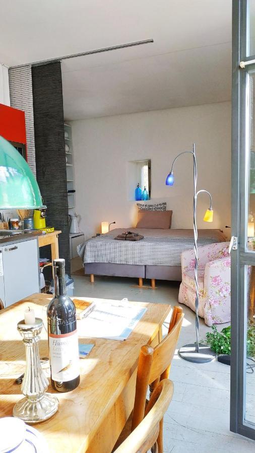 Blue Wall Bnb Gebenstorf Bagian luar foto